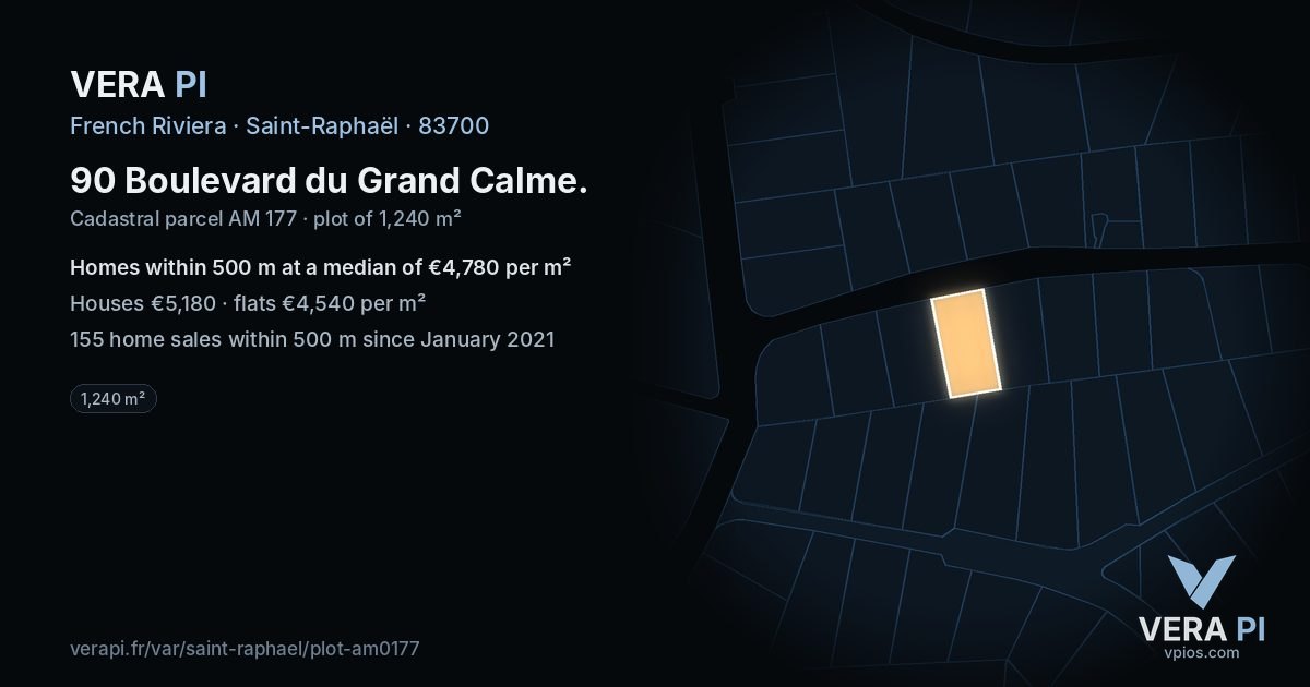90 Boulevard du Grand Calme, Saint-Raphaël at night – the plot lit, the parcels around coloured by the prices near them
