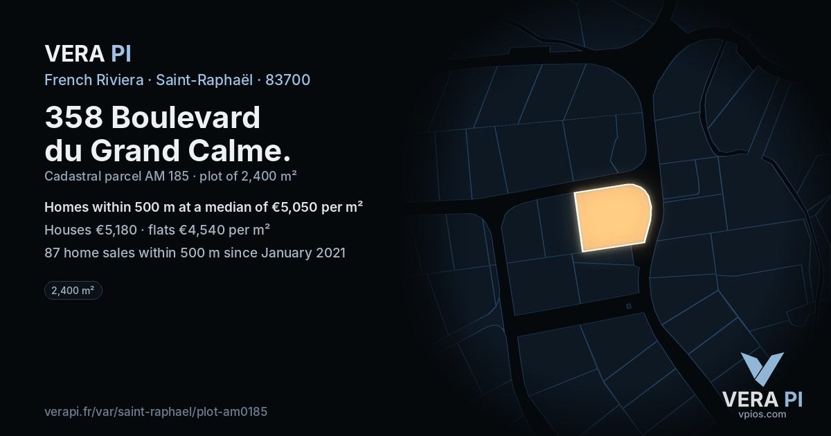 358 Boulevard du Grand Calme, Saint-Raphaël at night – the plot lit, the parcels around coloured by the prices near them