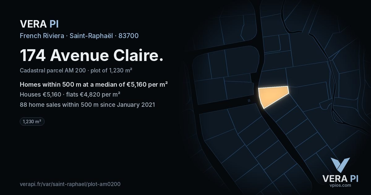 174 Avenue Claire, Saint-Raphaël at night – the plot lit, the parcels around coloured by the prices near them