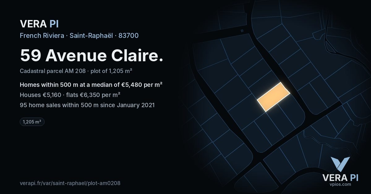 59 Avenue Claire, Saint-Raphaël at night – the plot lit, the parcels around coloured by the prices near them