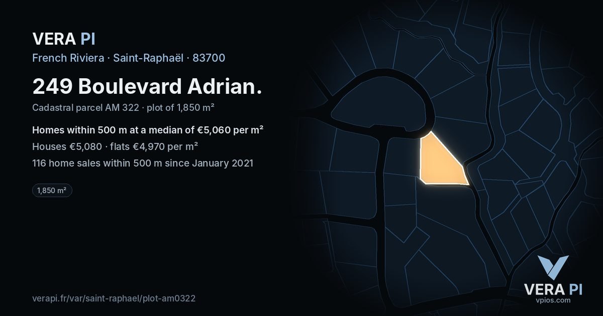 249 Boulevard Adrian, Saint-Raphaël at night – the plot lit, the parcels around coloured by the prices near them