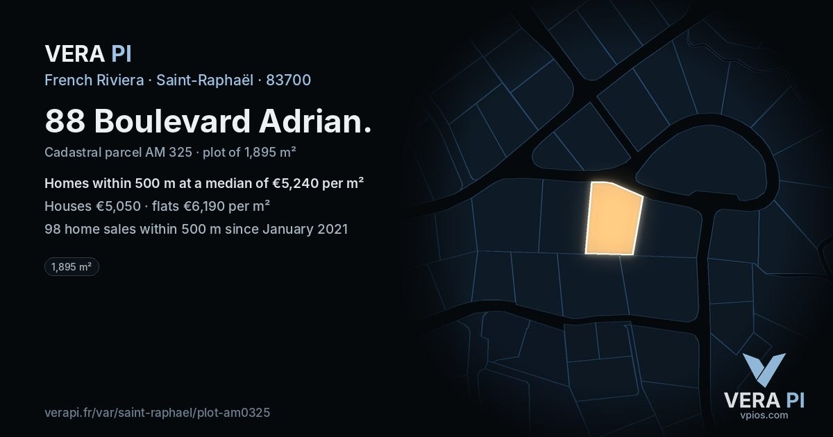 88 Boulevard Adrian, Saint-Raphaël at night – the plot lit, the parcels around coloured by the prices near them
