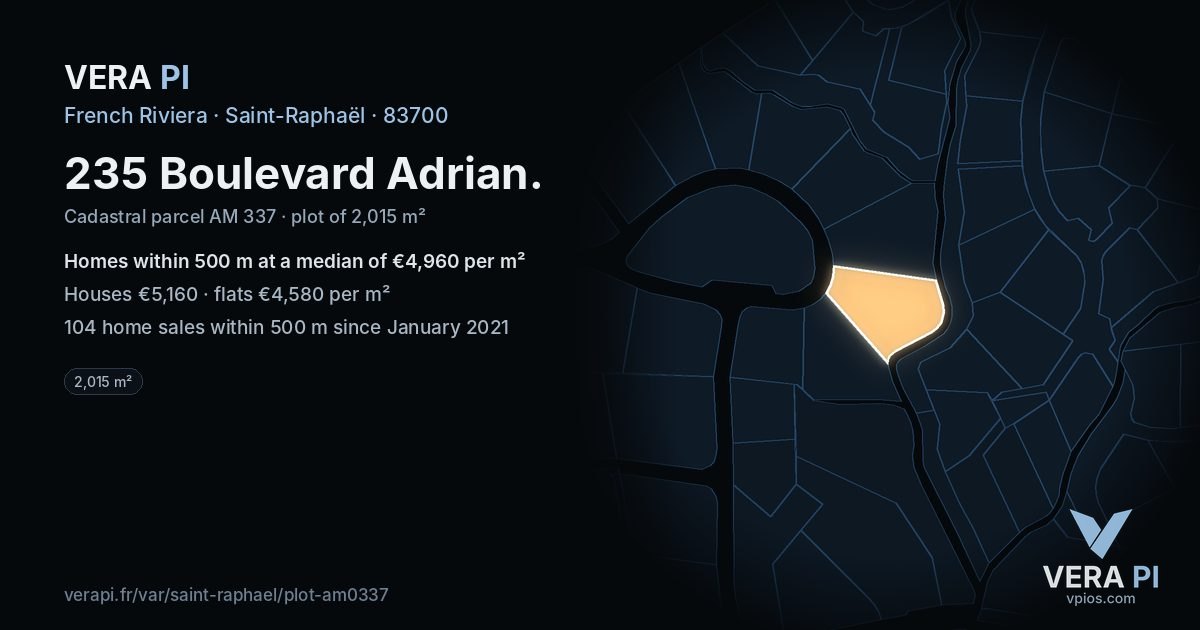 235 Boulevard Adrian, Saint-Raphaël at night – the plot lit, the parcels around coloured by the prices near them