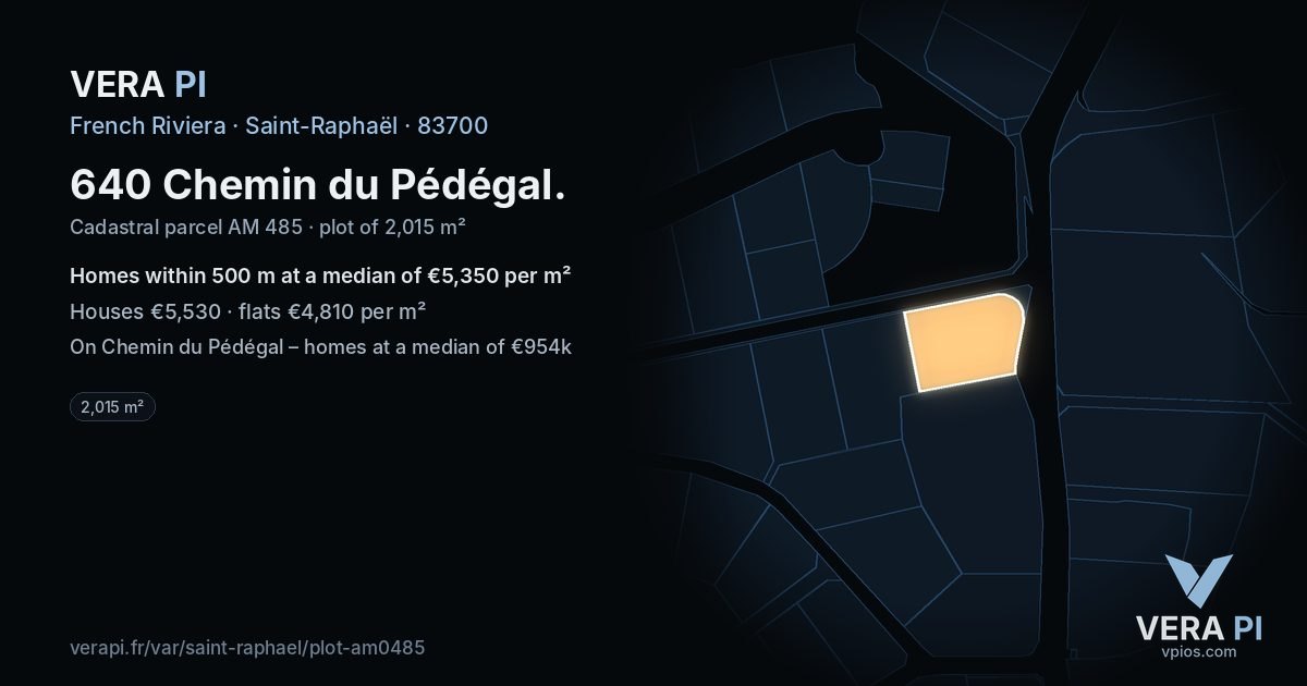 640 Chemin du Pédégal, Saint-Raphaël at night – the plot lit, the parcels around coloured by the prices near them