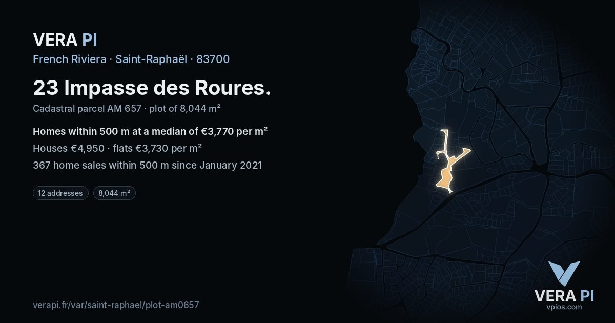 23 Impasse des Roures, Saint-Raphaël at night – the plot lit, the parcels around coloured by the prices near them