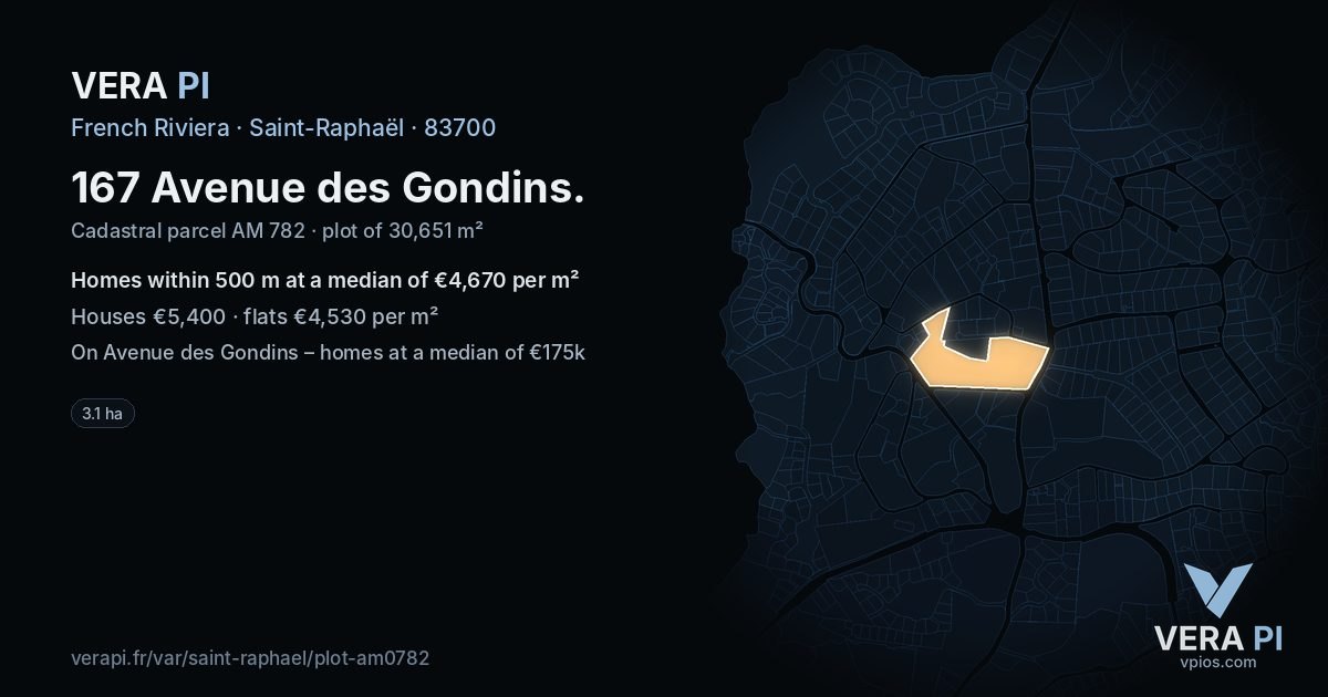 167 Avenue des Gondins, Saint-Raphaël at night – the plot lit, the parcels around coloured by the prices near them