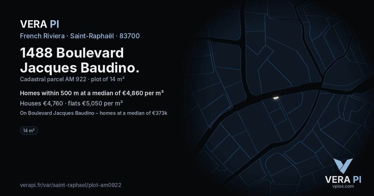 1488 Boulevard Jacques Baudino, Saint-Raphaël at night – the plot lit, the parcels around coloured by the prices near them
