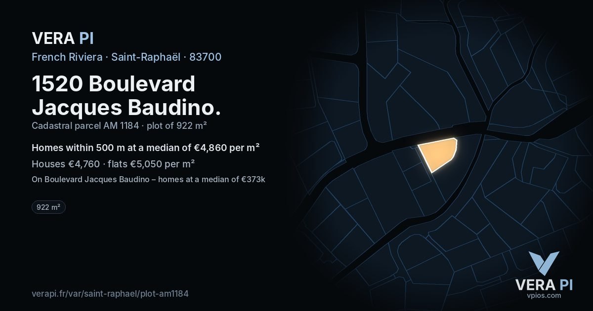1520 Boulevard Jacques Baudino, Saint-Raphaël at night – the plot lit, the parcels around coloured by the prices near them
