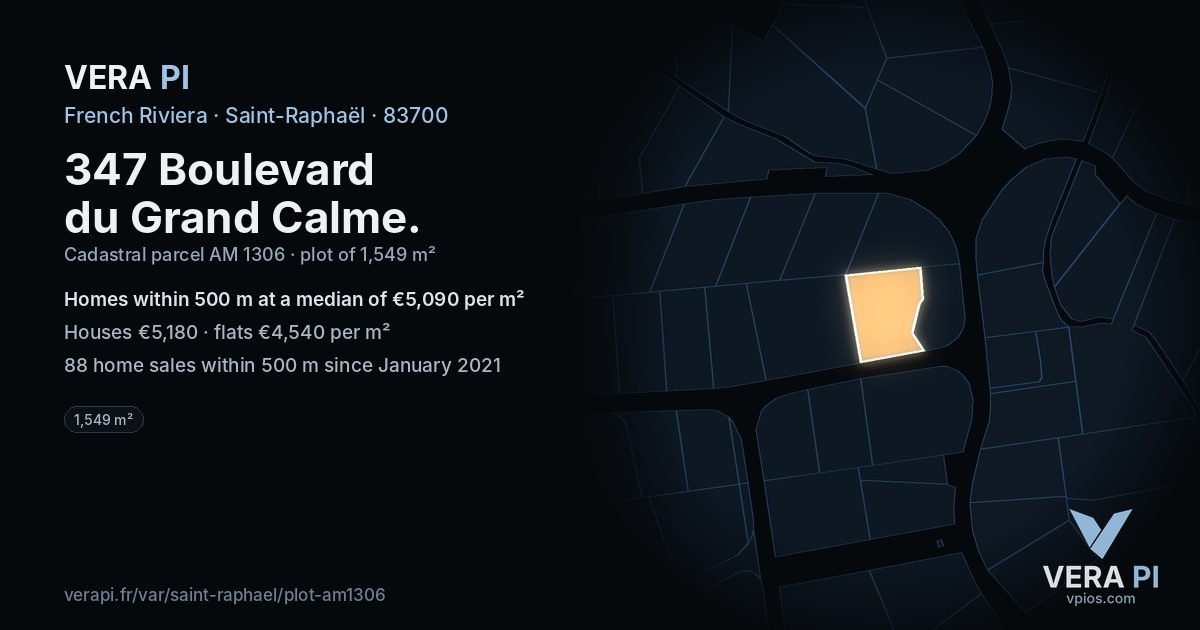347 Boulevard du Grand Calme, Saint-Raphaël at night – the plot lit, the parcels around coloured by the prices near them
