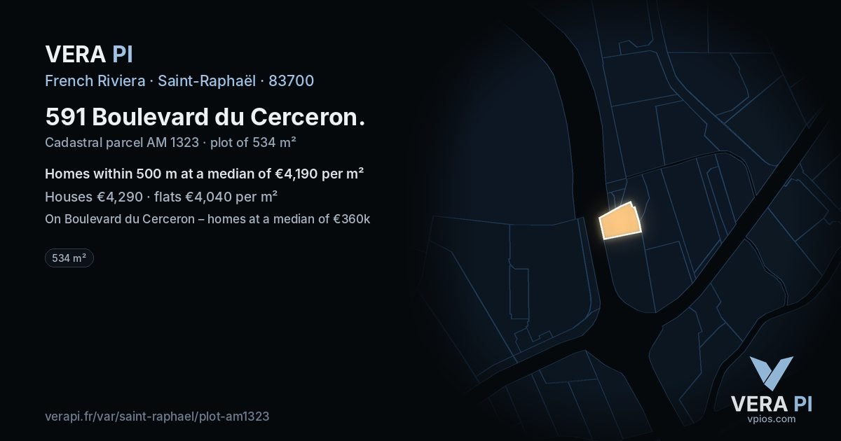 591 Boulevard du Cerceron, Saint-Raphaël at night – the plot lit, the parcels around coloured by the prices near them
