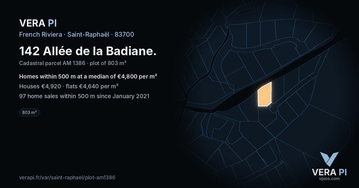 142 Allée de la Badiane, Saint-Raphaël at night – the plot lit, the parcels around coloured by the prices near them