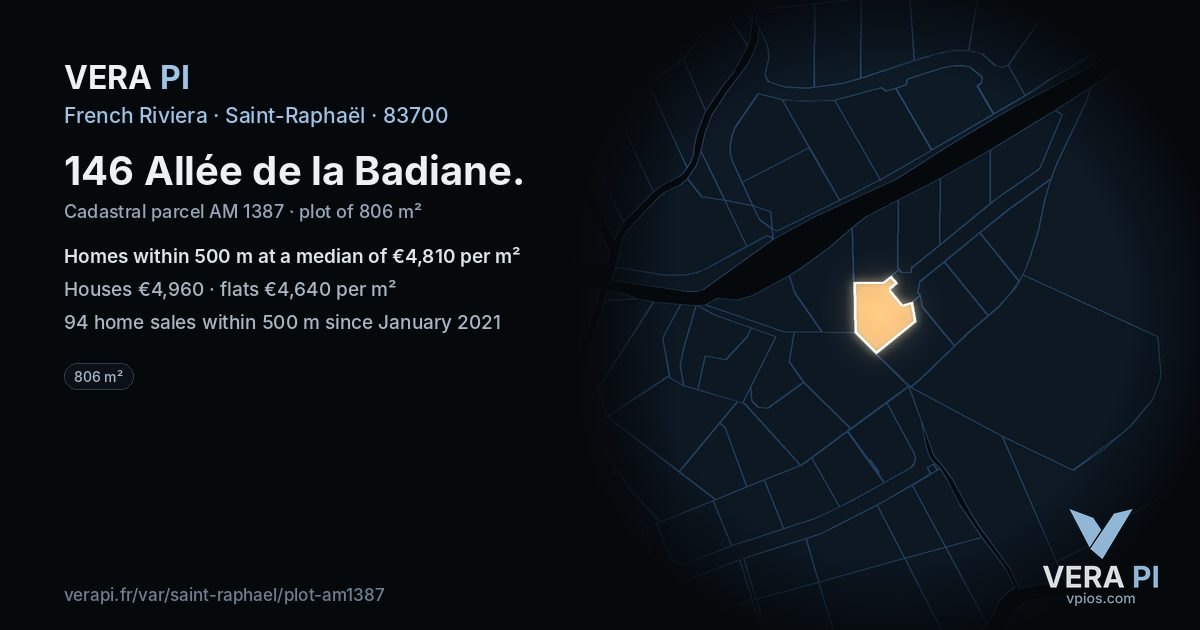 146 Allée de la Badiane, Saint-Raphaël at night – the plot lit, the parcels around coloured by the prices near them