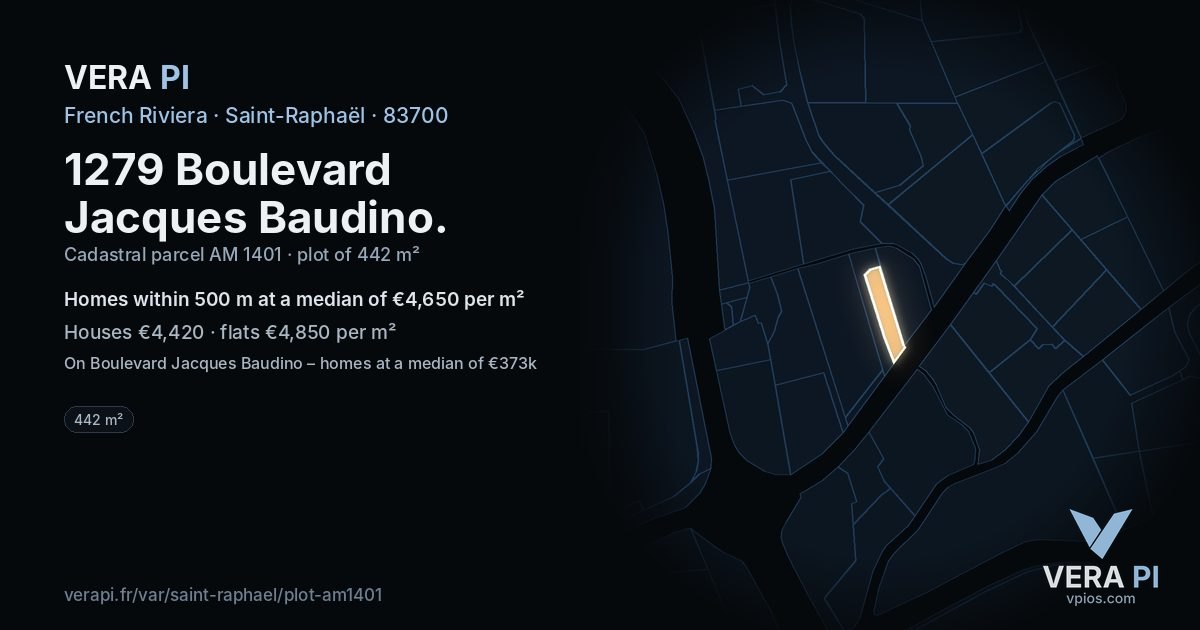 1279 Boulevard Jacques Baudino, Saint-Raphaël at night – the plot lit, the parcels around coloured by the prices near them