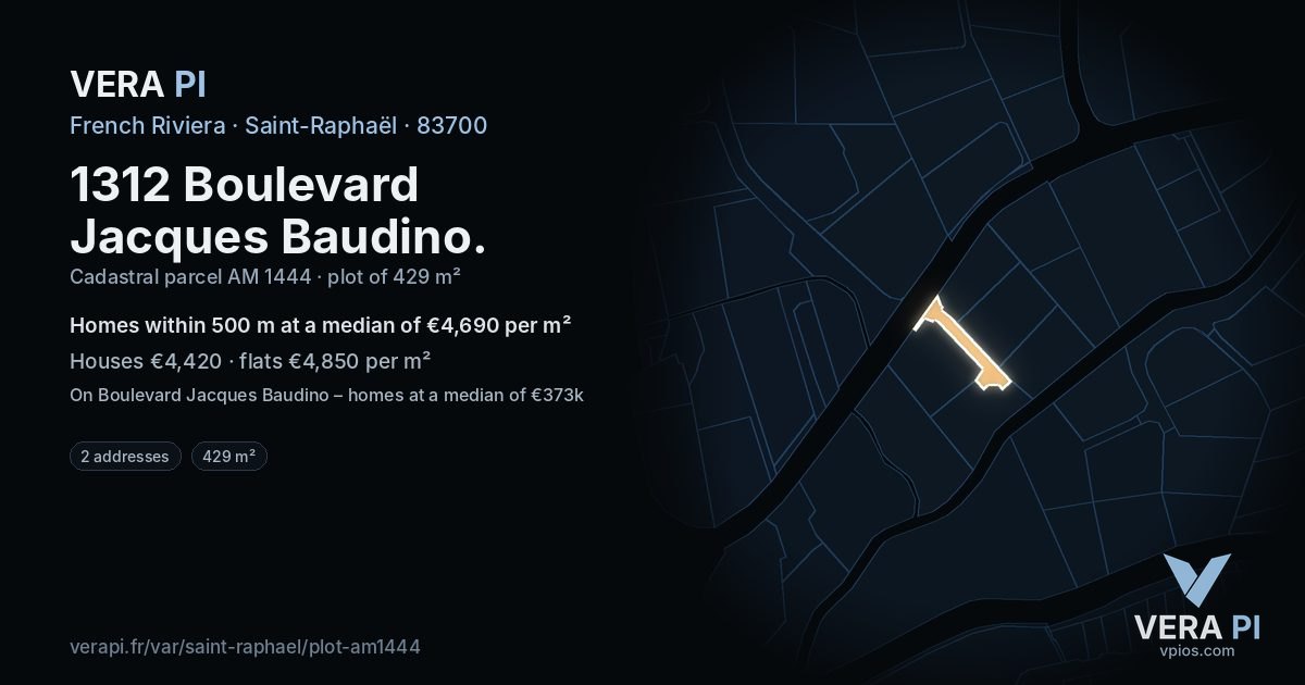 1312 Boulevard Jacques Baudino, Saint-Raphaël at night – the plot lit, the parcels around coloured by the prices near them