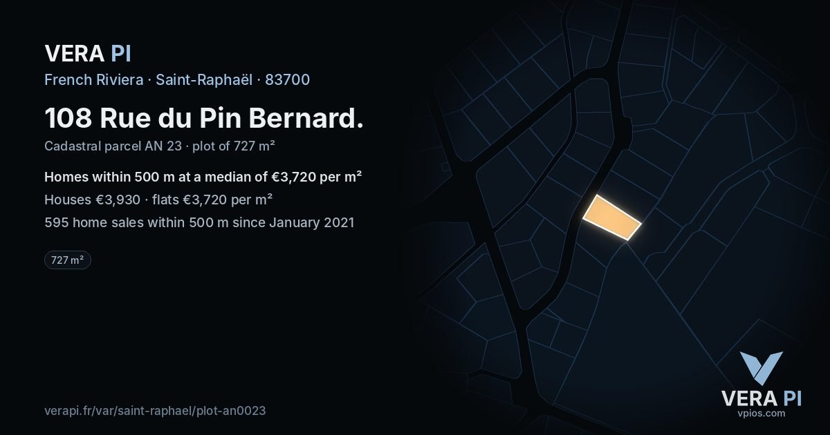 108 Rue du Pin Bernard, Saint-Raphaël at night – the plot lit, the parcels around coloured by the prices near them