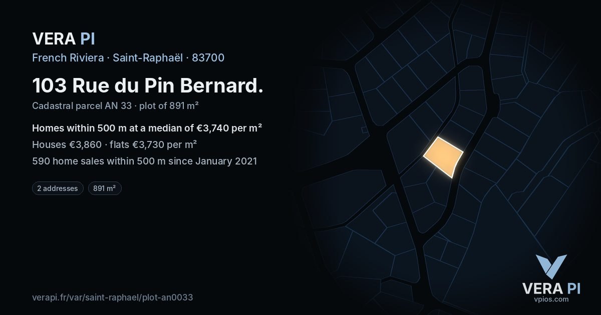 103 Rue du Pin Bernard, Saint-Raphaël at night – the plot lit, the parcels around coloured by the prices near them