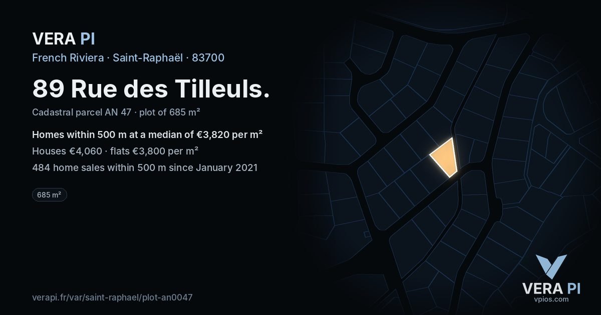 89 Rue des Tilleuls, Saint-Raphaël at night – the plot lit, the parcels around coloured by the prices near them