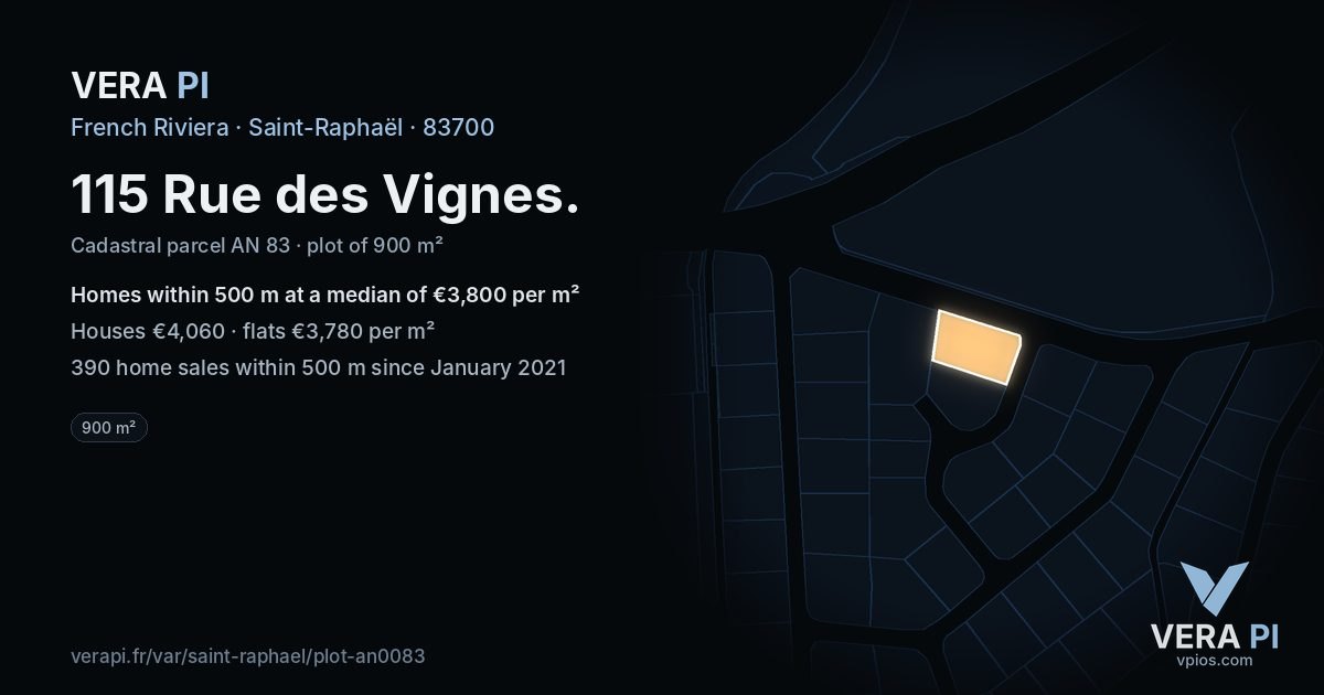 115 Rue des Vignes, Saint-Raphaël at night – the plot lit, the parcels around coloured by the prices near them