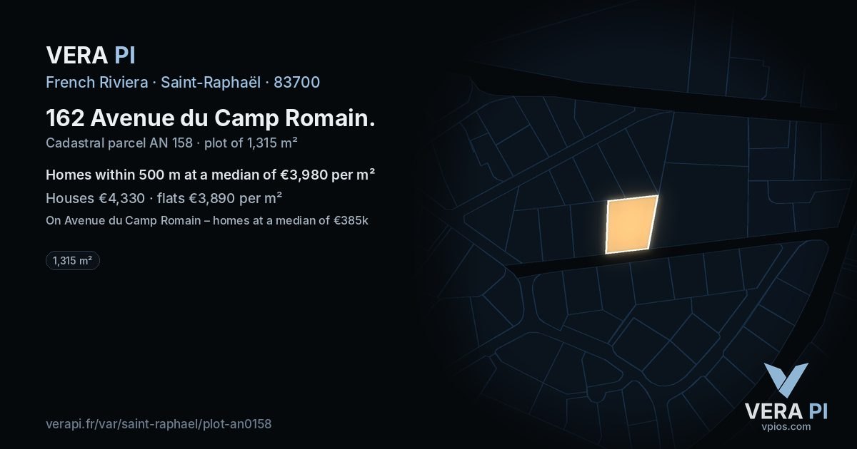 162 Avenue du Camp Romain, Saint-Raphaël at night – the plot lit, the parcels around coloured by the prices near them