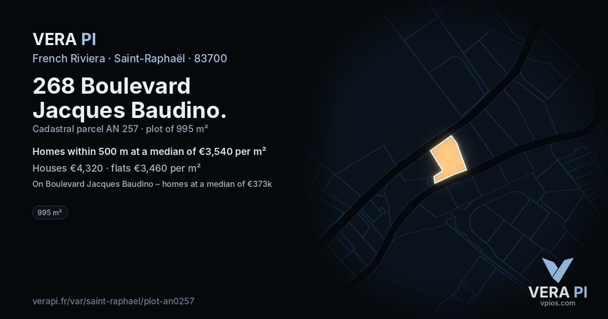 268 Boulevard Jacques Baudino, Saint-Raphaël at night – the plot lit, the parcels around coloured by the prices near them