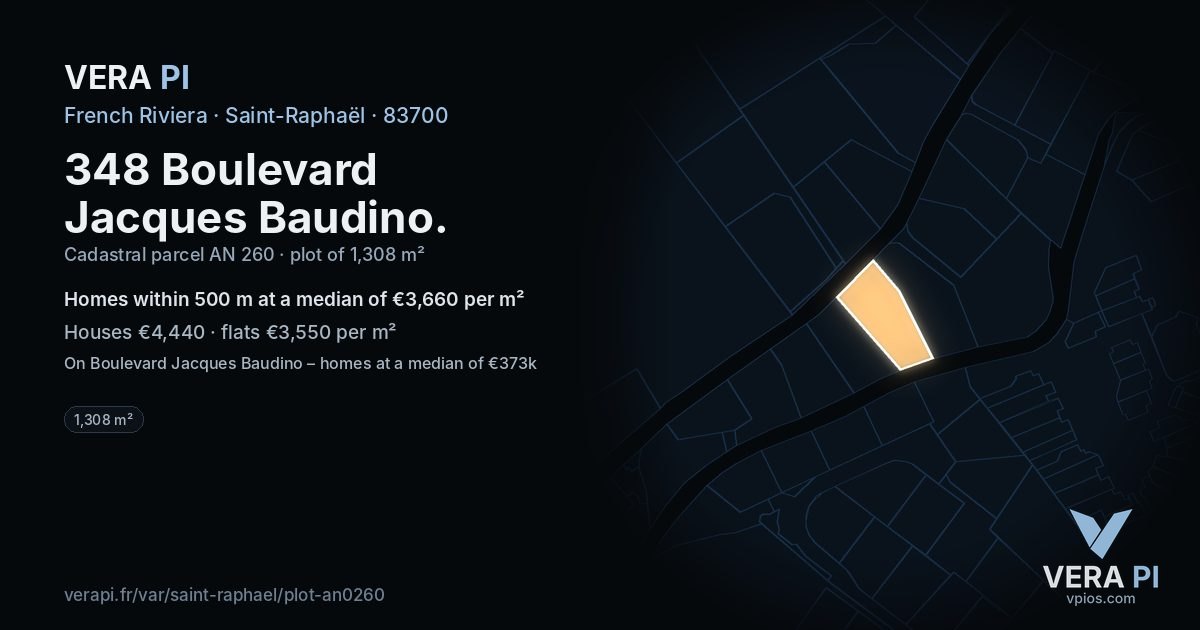348 Boulevard Jacques Baudino, Saint-Raphaël at night – the plot lit, the parcels around coloured by the prices near them
