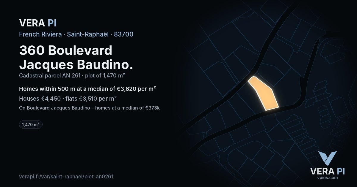 360 Boulevard Jacques Baudino, Saint-Raphaël at night – the plot lit, the parcels around coloured by the prices near them