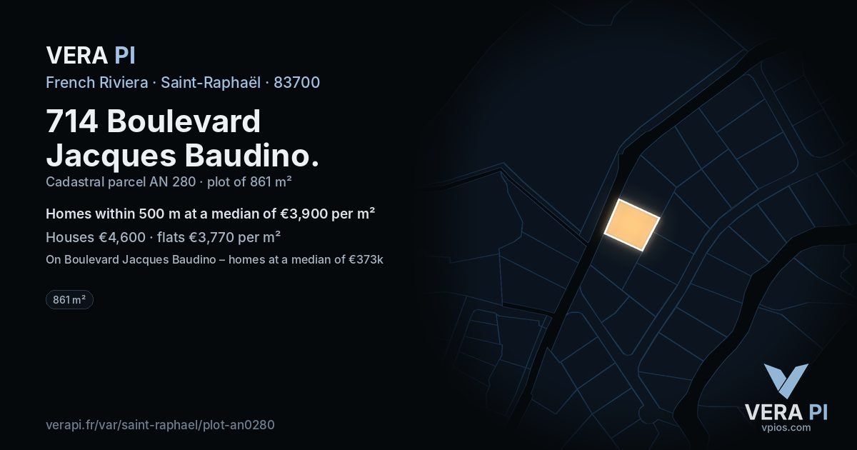 714 Boulevard Jacques Baudino, Saint-Raphaël at night – the plot lit, the parcels around coloured by the prices near them