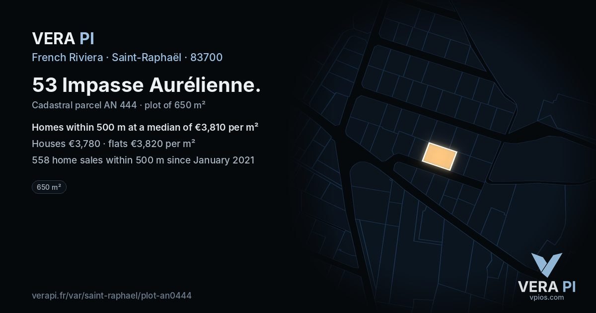 53 Impasse Aurélienne, Saint-Raphaël at night – the plot lit, the parcels around coloured by the prices near them