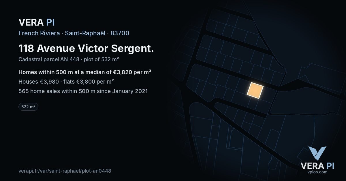 118 Avenue Victor Sergent, Saint-Raphaël at night – the plot lit, the parcels around coloured by the prices near them