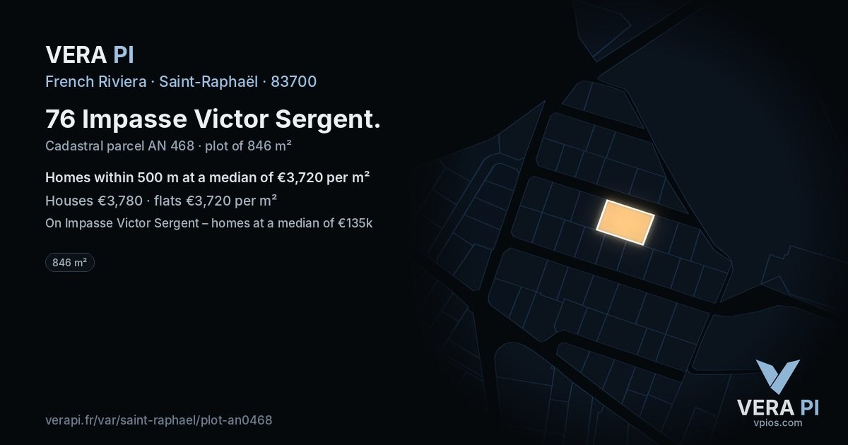 76 Impasse Victor Sergent, Saint-Raphaël at night – the plot lit, the parcels around coloured by the prices near them