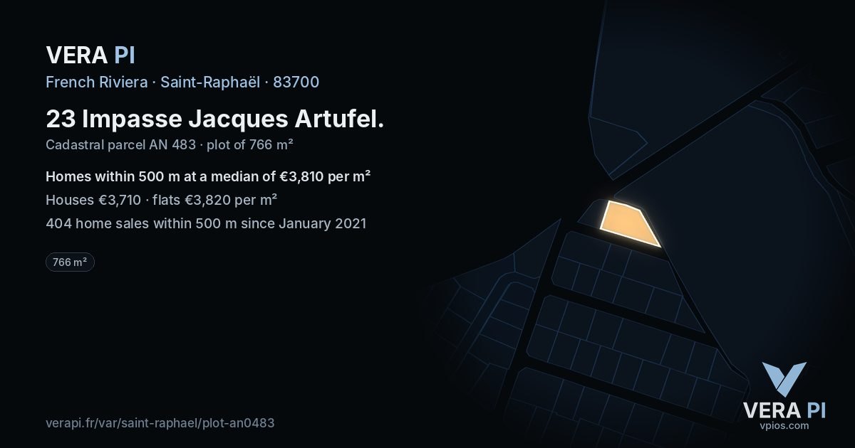 23 Impasse Jacques Artufel, Saint-Raphaël at night – the plot lit, the parcels around coloured by the prices near them