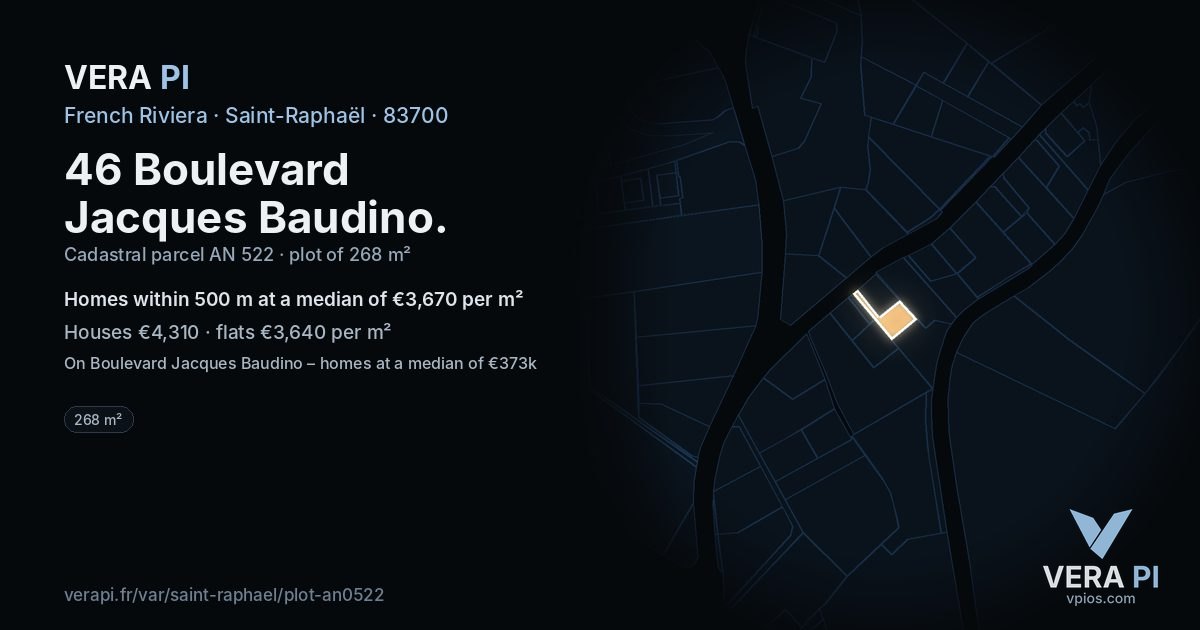 46 Boulevard Jacques Baudino, Saint-Raphaël at night – the plot lit, the parcels around coloured by the prices near them