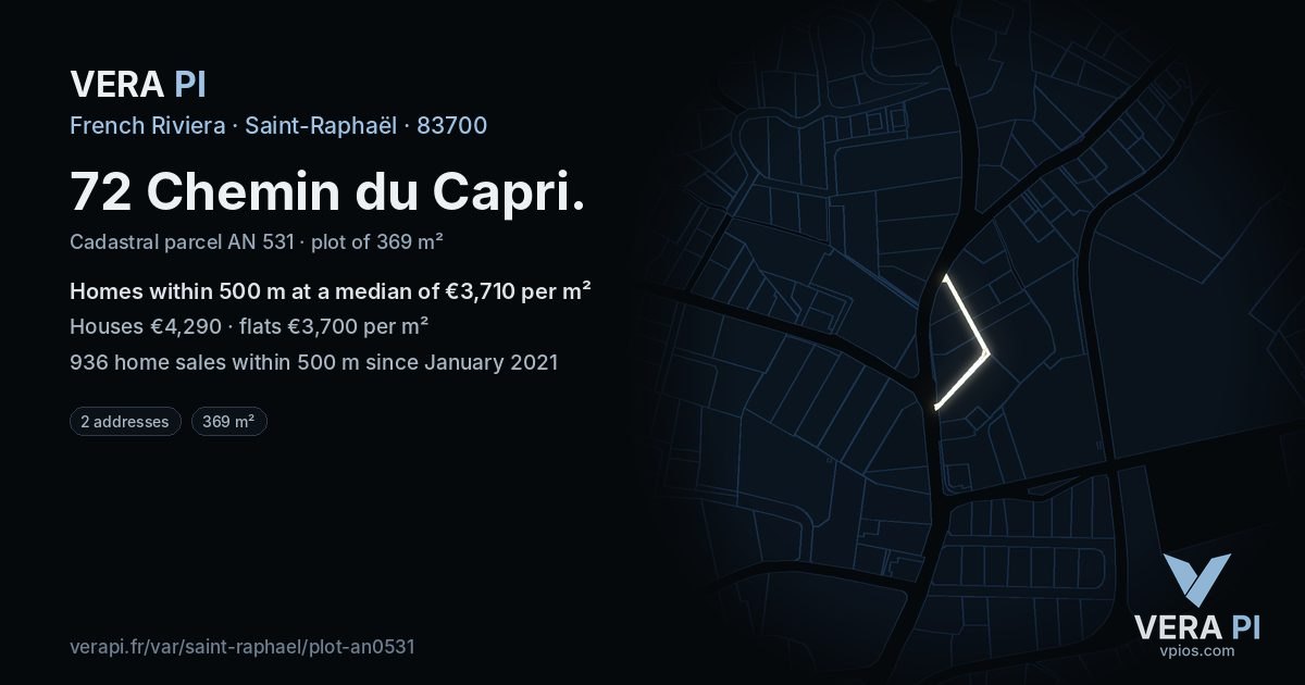 72 Chemin du Capri, Saint-Raphaël at night – the plot lit, the parcels around coloured by the prices near them