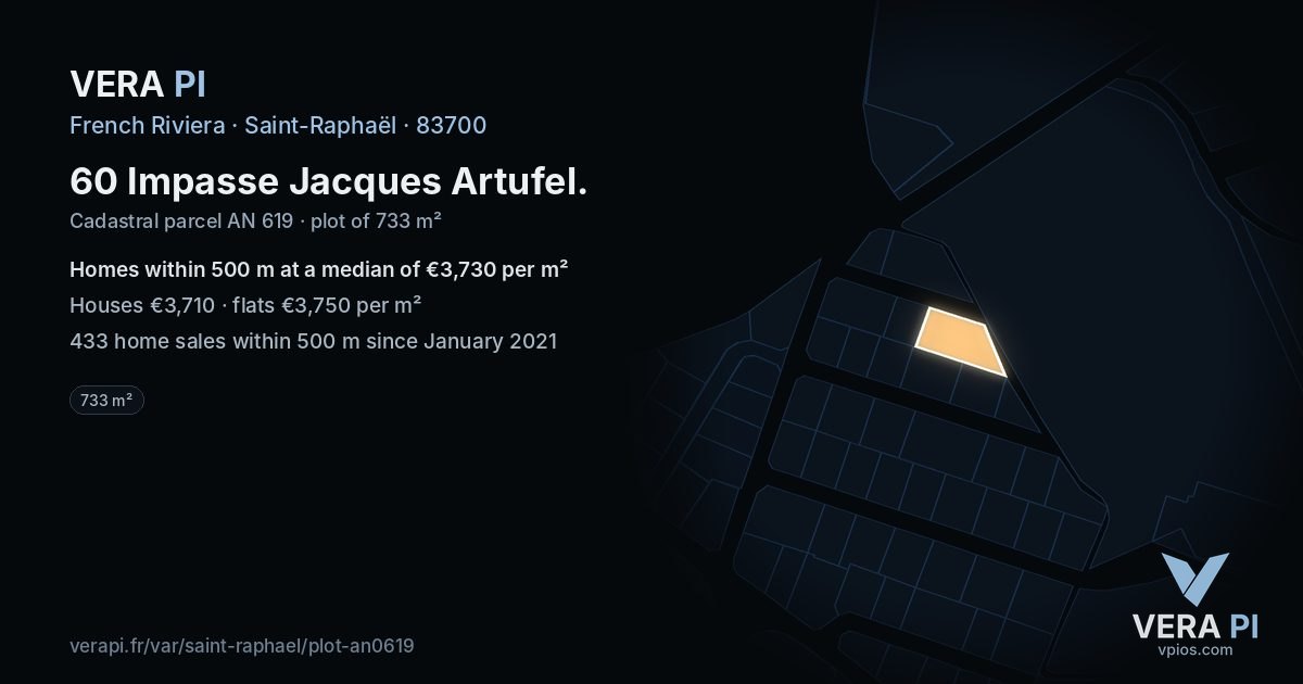 60 Impasse Jacques Artufel, Saint-Raphaël at night – the plot lit, the parcels around coloured by the prices near them
