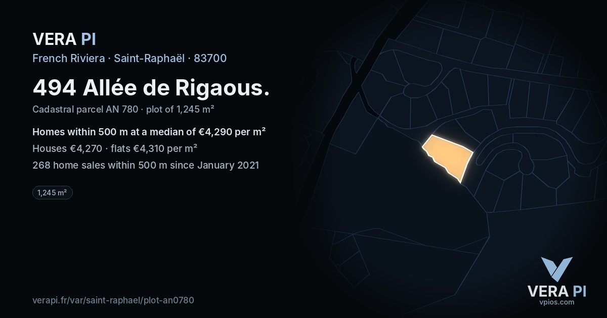 494 Allée de Rigaous, Saint-Raphaël at night – the plot lit, the parcels around coloured by the prices near them