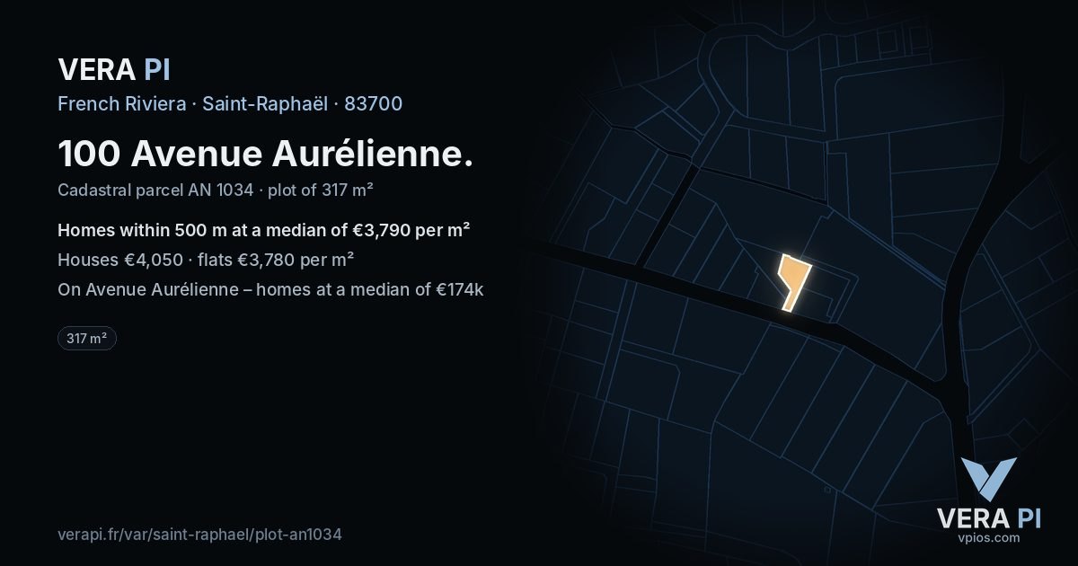 100 Avenue Aurélienne, Saint-Raphaël at night – the plot lit, the parcels around coloured by the prices near them