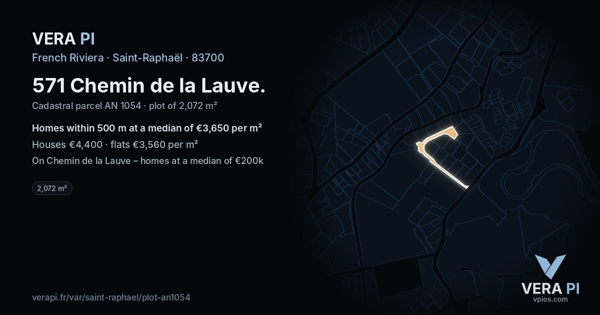 571 Chemin de la Lauve, Saint-Raphaël at night – the plot lit, the parcels around coloured by the prices near them