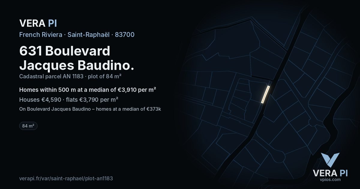 631 Boulevard Jacques Baudino, Saint-Raphaël at night – the plot lit, the parcels around coloured by the prices near them