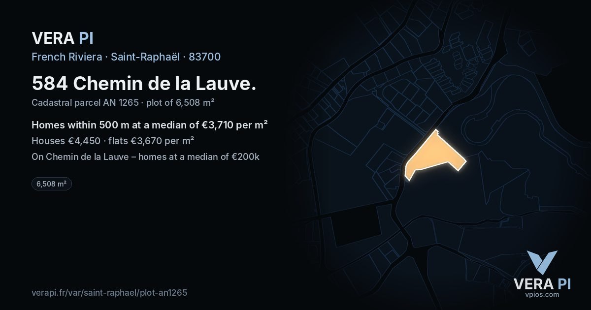 584 Chemin de la Lauve, Saint-Raphaël at night – the plot lit, the parcels around coloured by the prices near them