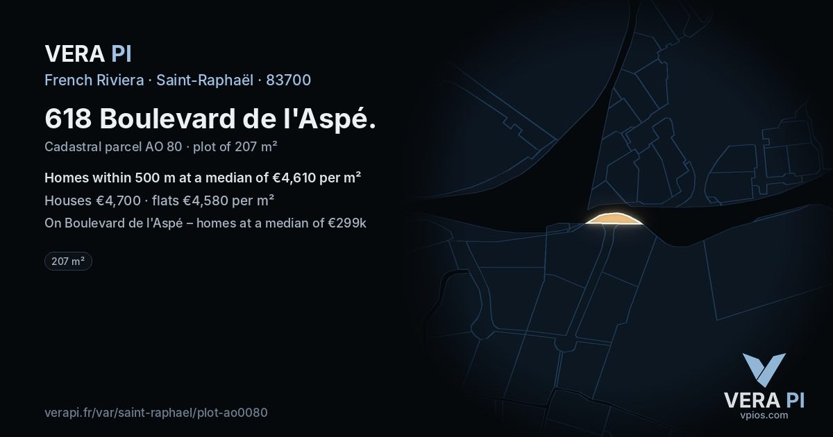 618 Boulevard de l'Aspé, Saint-Raphaël at night – the plot lit, the parcels around coloured by the prices near them