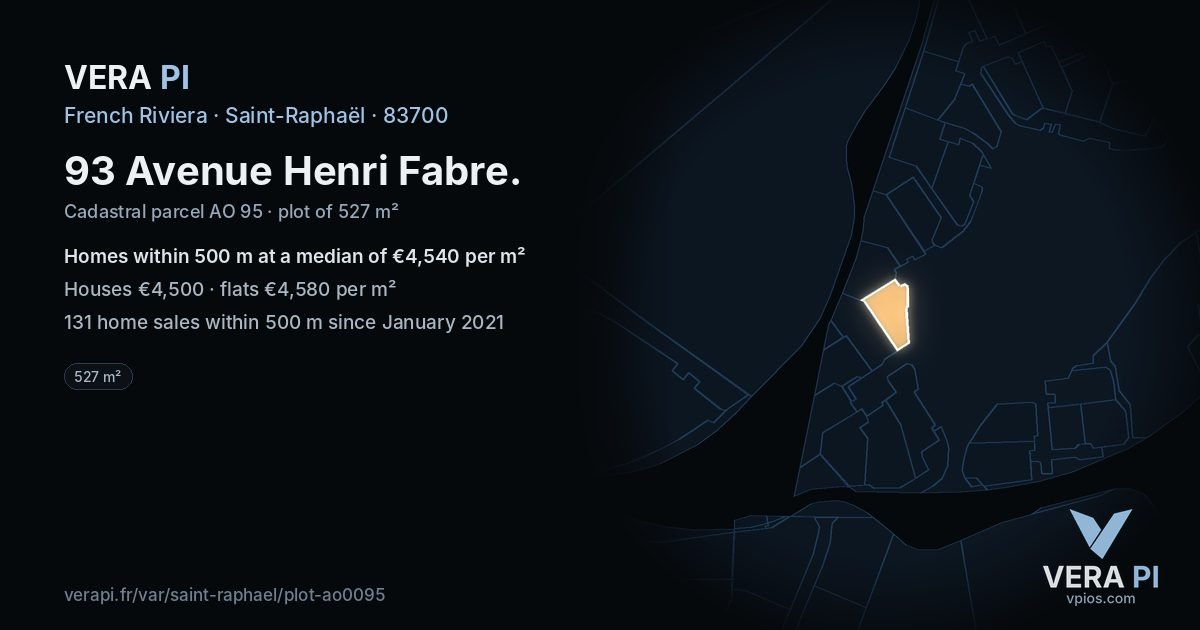 93 Avenue Henri Fabre, Saint-Raphaël at night – the plot lit, the parcels around coloured by the prices near them