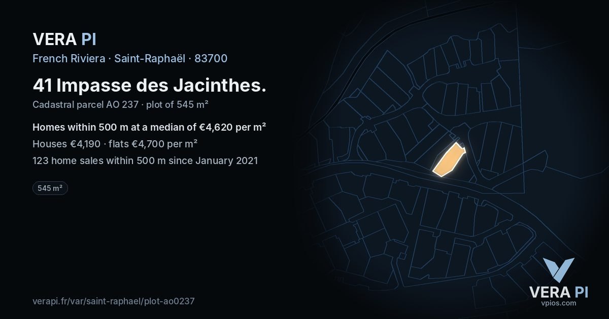 41 Impasse des Jacinthes, Saint-Raphaël at night – the plot lit, the parcels around coloured by the prices near them