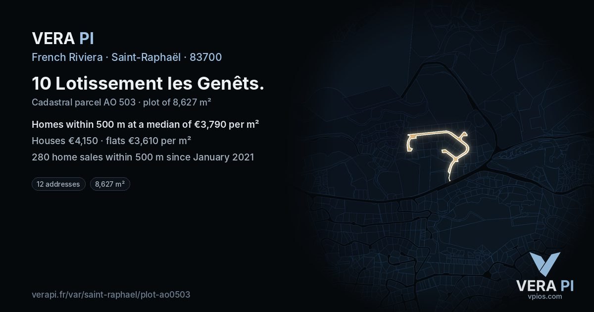 10 Lotissement les Genêts, Saint-Raphaël at night – the plot lit, the parcels around coloured by the prices near them