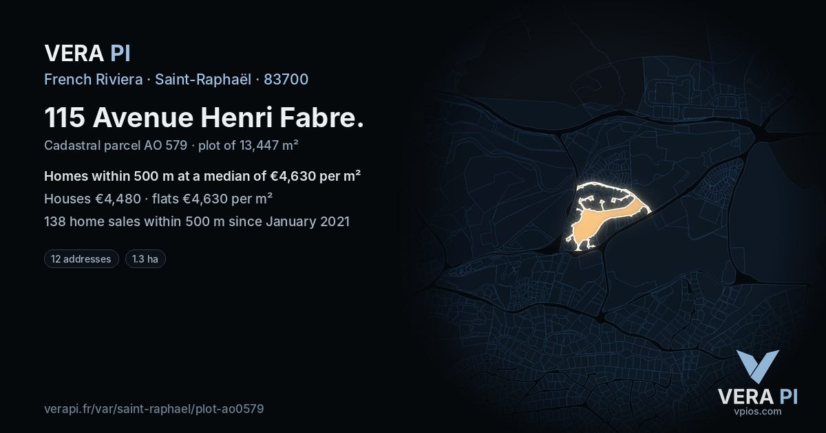 115 Avenue Henri Fabre, Saint-Raphaël at night – the plot lit, the parcels around coloured by the prices near them