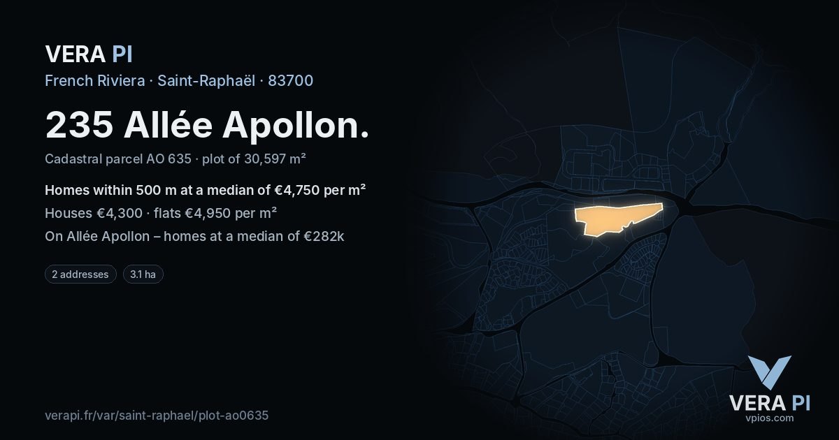 235 Allée Apollon, Saint-Raphaël at night – the plot lit, the parcels around coloured by the prices near them