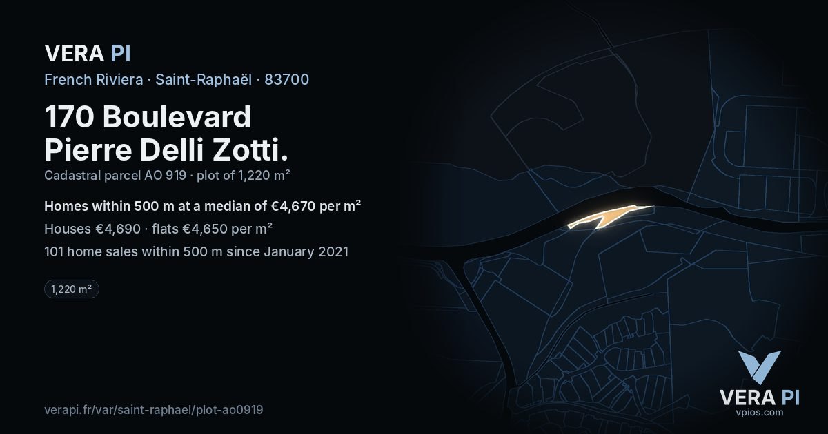 170 Boulevard Pierre Delli Zotti, Saint-Raphaël at night – the plot lit, the parcels around coloured by the prices near them