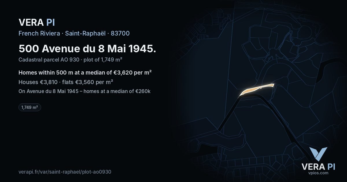 500 Avenue du 8 Mai 1945, Saint-Raphaël at night – the plot lit, the parcels around coloured by the prices near them