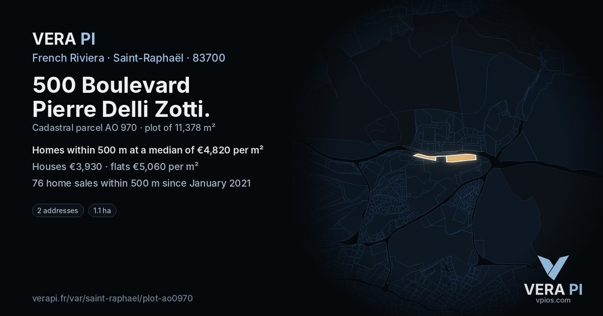 500 Boulevard Pierre Delli Zotti, Saint-Raphaël at night – the plot lit, the parcels around coloured by the prices near them