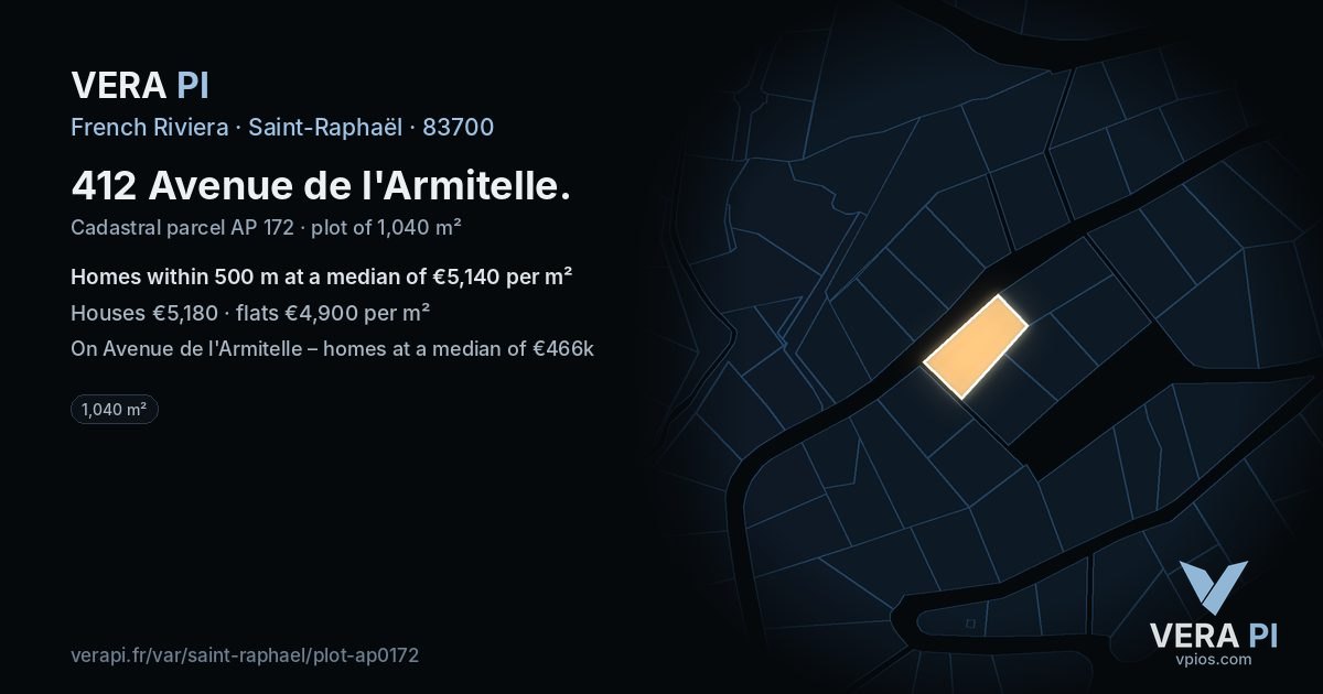 412 Avenue de l'Armitelle, Saint-Raphaël at night – the plot lit, the parcels around coloured by the prices near them