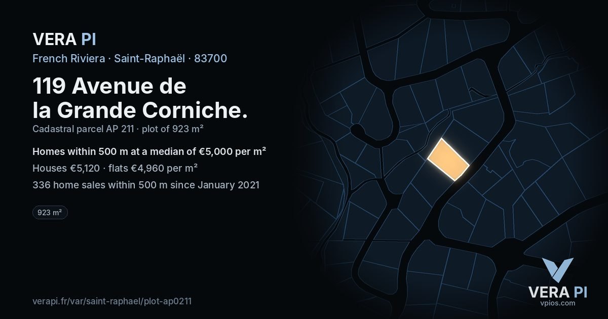 119 Avenue de la Grande Corniche, Saint-Raphaël at night – the plot lit, the parcels around coloured by the prices near them
